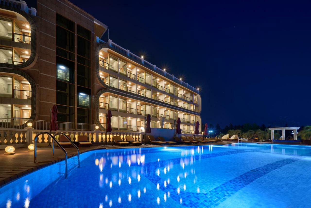Goldone Hotel & Suites Seogwipo Exterior foto